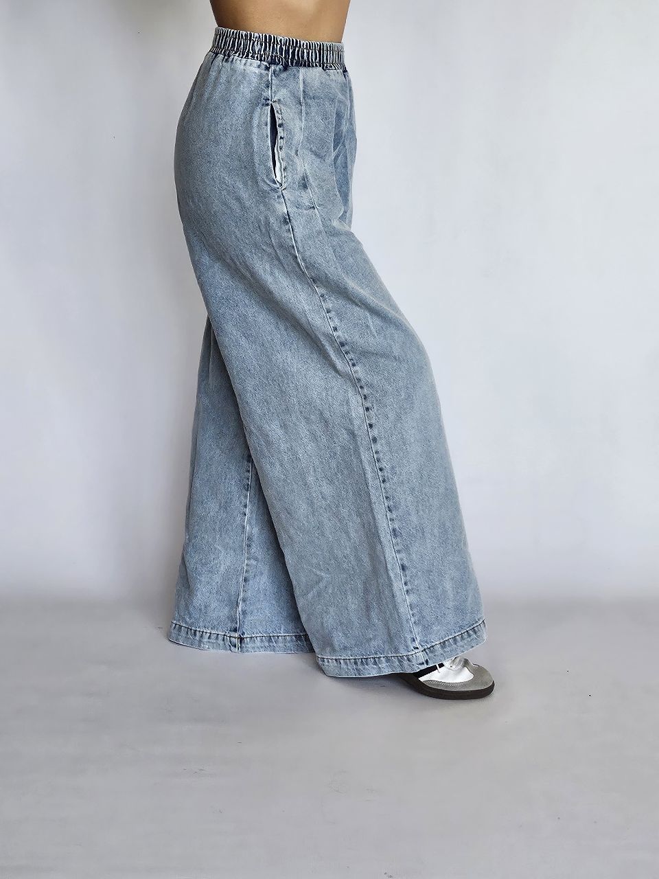 Elastic Waist Jeansindex
